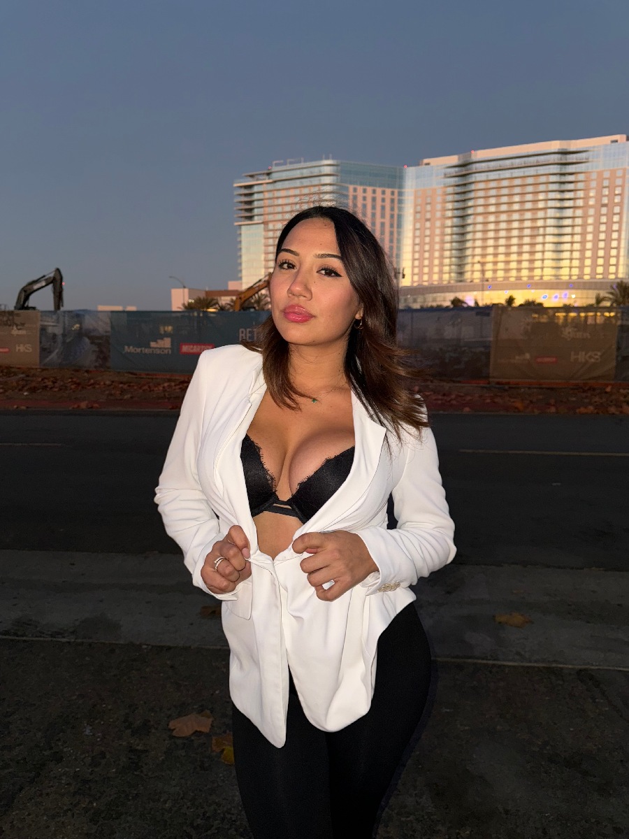 Take a pause and enjoy Ali Cruz — streaming from Palikir