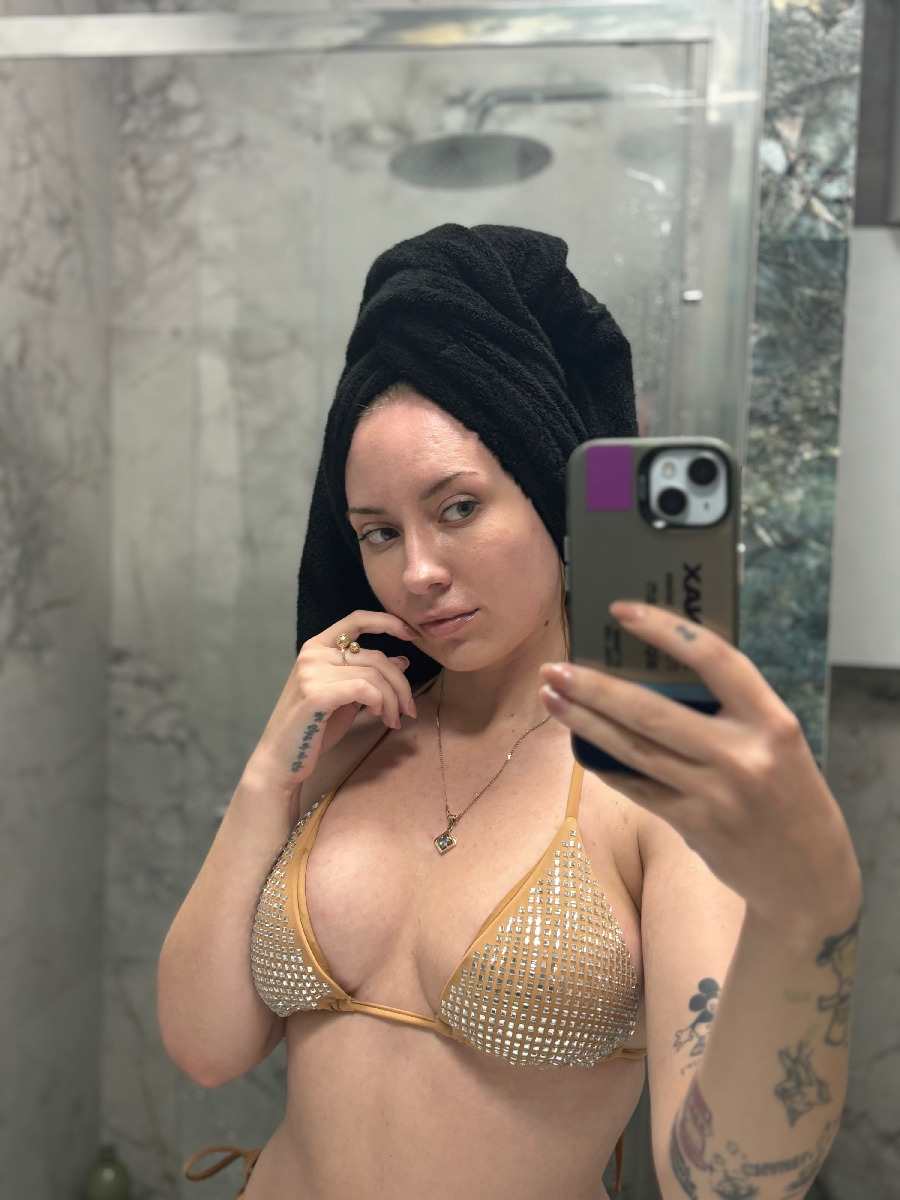 Nude girl KateV in Palikir