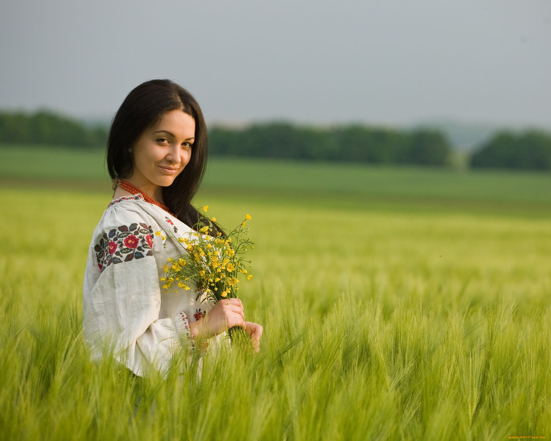 Women in Slavic costumes in Palikir