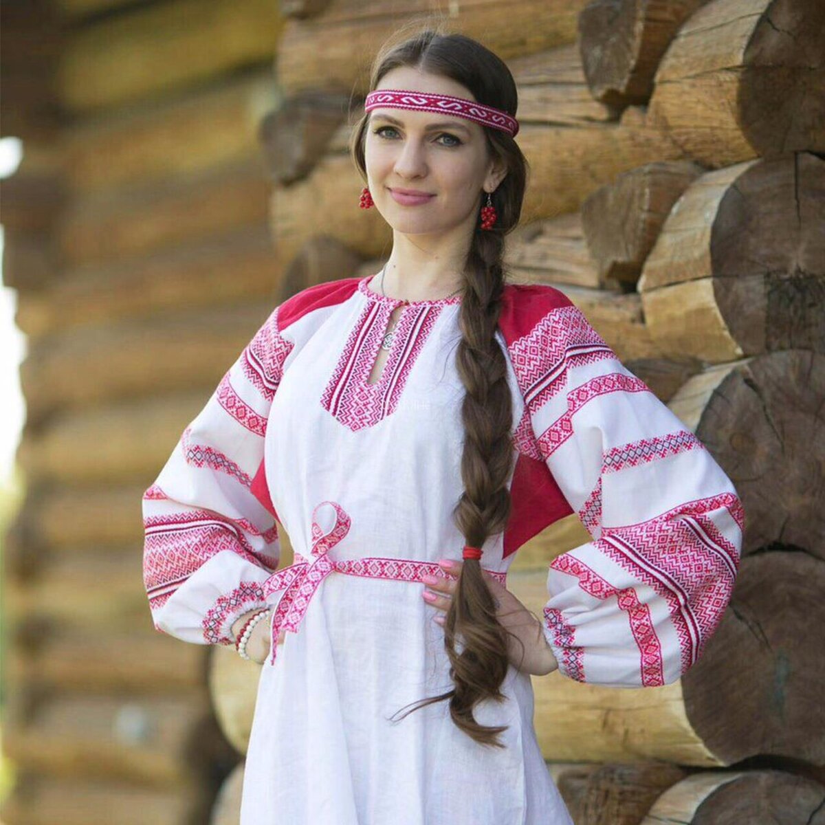 Girls in Slavic costumes in Palikir