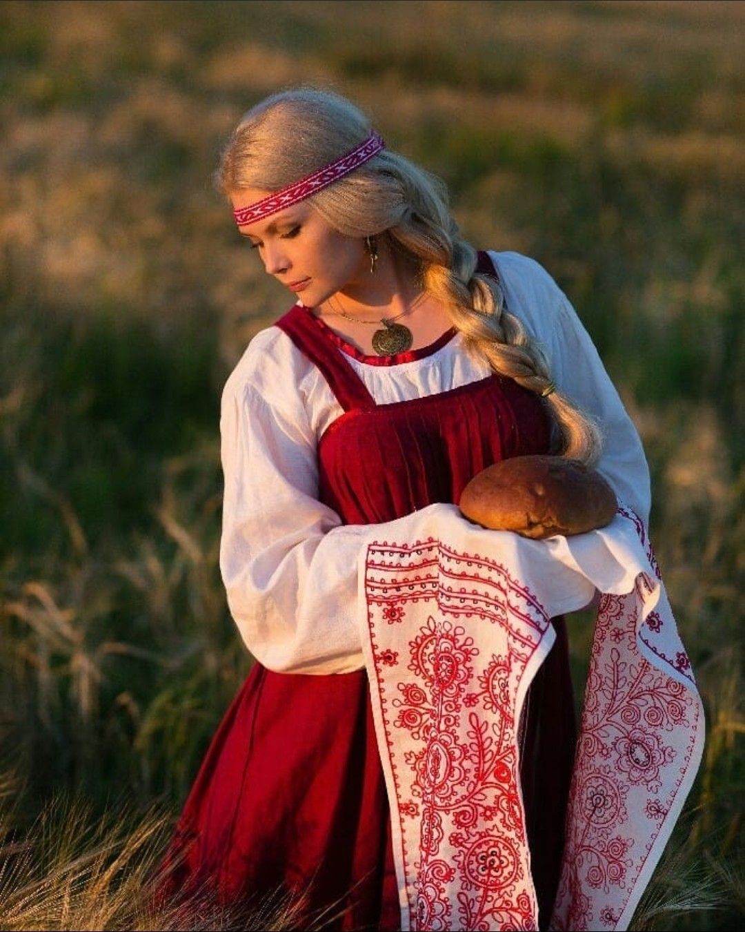 Girls in Slavic costumes in Palikir